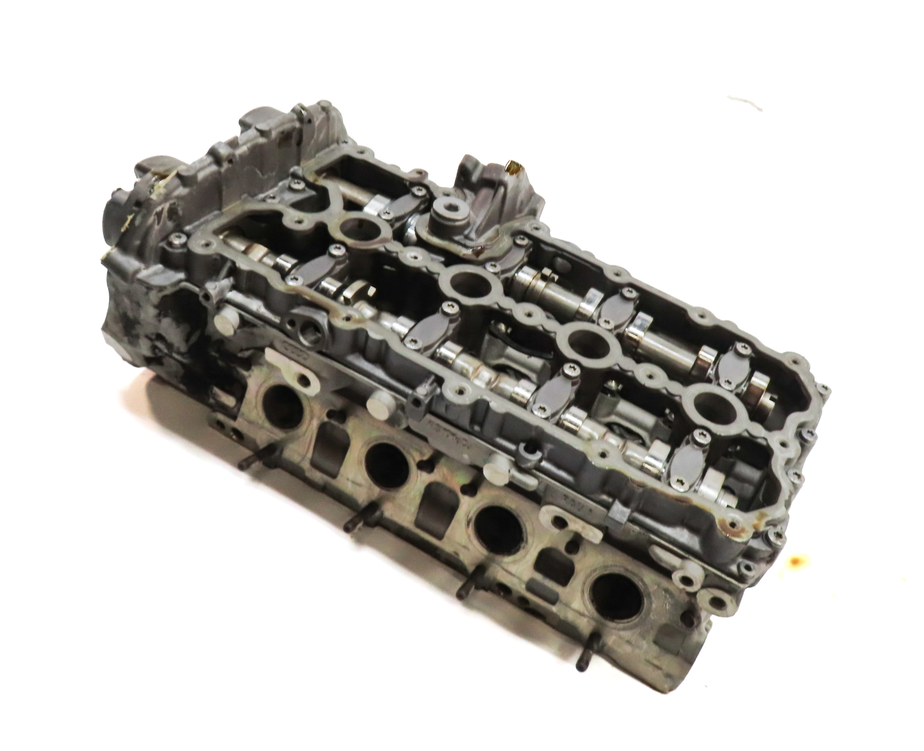 2009-2012 AUDI S5 (B8 8T) 4.2L TFSI V8 ENGINE RIGHT PASSENGER CYLINDER HEAD — exact item pictured